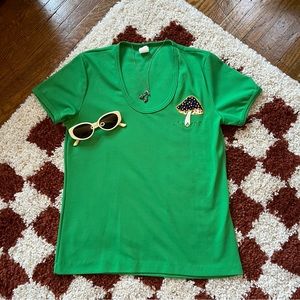 🍄 Vintage Hand Embroidered Tshirt